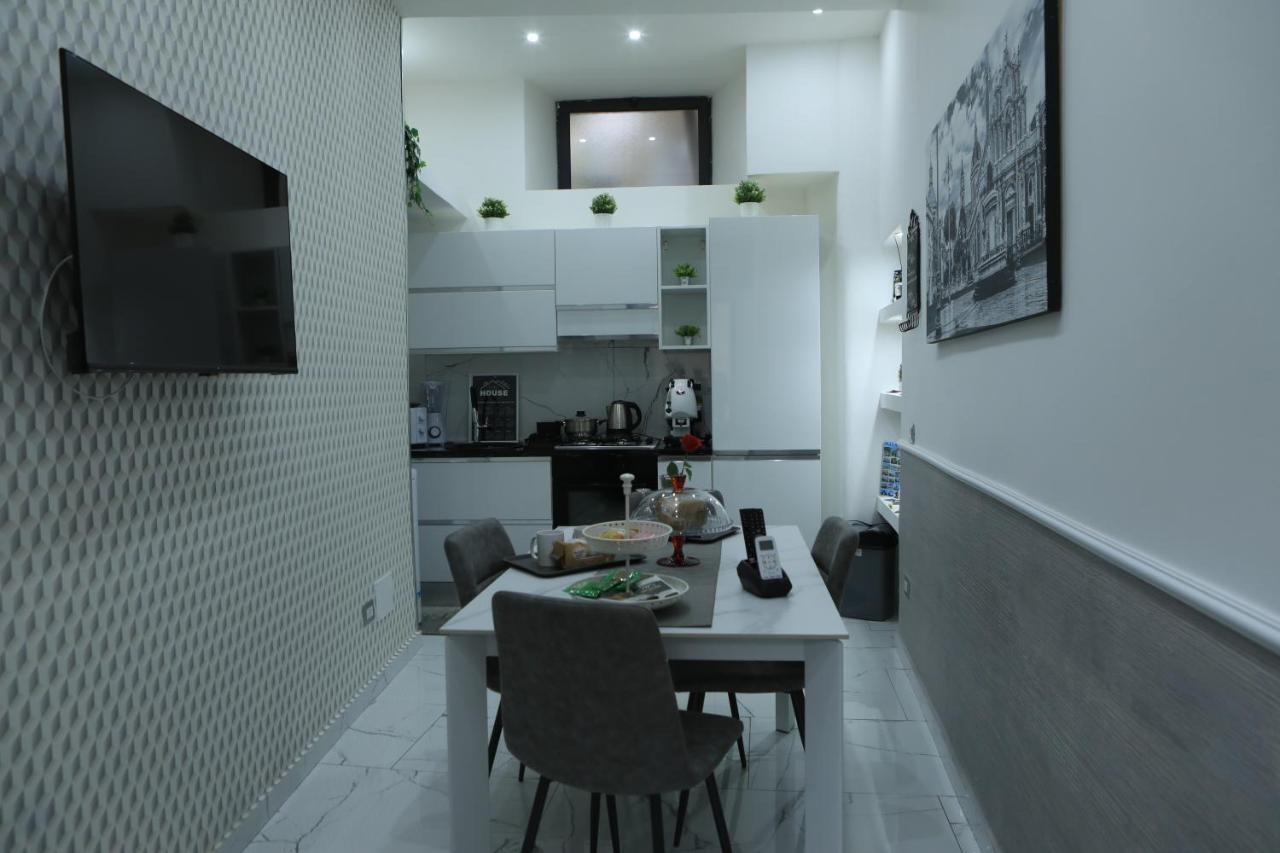 Santi House Apartamento Catânia Exterior foto